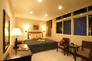 Phòng Standard giường đôi (Standard Double Room)