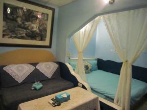 Phòng Deluxe Giường Đôi Có Vòi Sen (Deluxe Double Room with Shower)