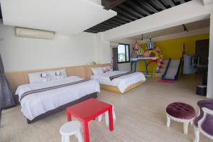 Phòng 4 Người (Quadruple Room)