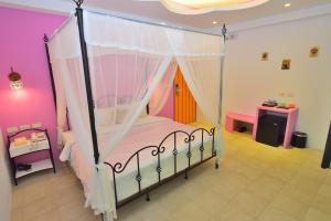 Phòng Deluxe Giường Đôi Có Bồn Tắm (Deluxe Double Room with Bath)