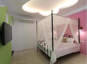 Phòng Deluxe Giường Đôi Có Bồn Tắm (Deluxe Double Room with Bath)