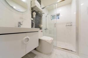 Phòng 4 Người Có Vòi Sen (Quadruple Room with Shower)