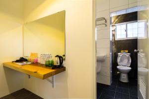 Suite 2 Phòng Ngủ (Two-Bedroom Suite)