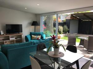 Rose Cottage Christchurch New Zealand J2ski