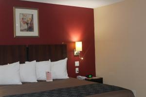 Standard Queen Room with Two Queen Beds - Non-Smoking room in Americas Best Value Inn-Near NRG Park/Medical Center