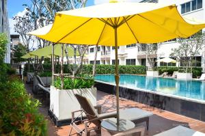Phòng Premier Có lối vào hồ bơi (Premier Pool Access)