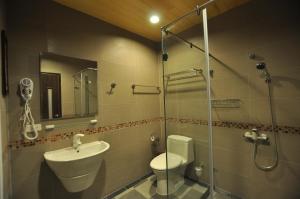 Phòng Cổ Điển Cho 4 Người (Classic Quadruple Room)