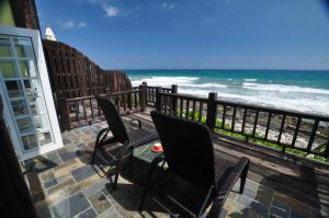 Phòng Giường Đôi Nhìn Ra Biển (Double Room with Sea View)