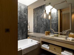 Phòng Loại Sang Hướng Đại Dương (Deluxe Ocean View)