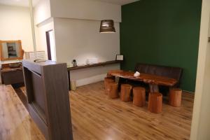 Suite Gia đình (6 người lớn) (Family Suite(6 Adults))