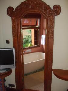 Phòng 2 Giường Đơn Nhìn Ra Núi (Twin Room with Mountain View)