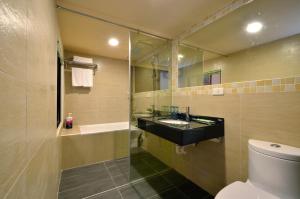 Phòng Có Giường Cỡ Queen Nhìn Ra Biển (Queen Room with Sea View)