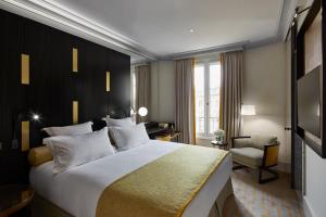 Superior Double Room room in Hotel Montalembert