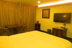 Phòng Tiêu Chuẩn Giường Đôi (Standard Double Room)