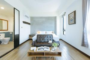 Phòng Giường Đôi Hạng Bình Dân (Budget Double Room)