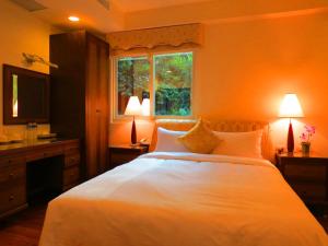 Suite Deluxe Nhìn Ra Biển (Deluxe Suite with Sea View)