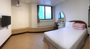 Phòng tiết kiệm giường đôi (Economy Double Room)
