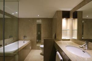Phòng Fullerton (Fullerton Room)