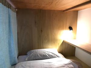 Giường Trong Phòng Ngủ Tập Thể Nữ 6 Giường (Bed in 6-Bed Female Dormitory Room)