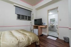 Phòng Tiêu Chuẩn Giường Đôi (Standard Double Room)