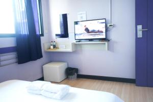 Double Room (shared bathroom)