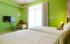 Phòng giường đôi hoặc 2 giường có ban công (Double or Twin with Balcony)