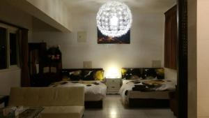 Phòng Đôi Tiêu Chuẩn Có 2 Giường Đôi (Standard Double Room with Two Double Beds)
