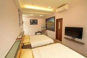 Phòng 4 Người Có Phòng Tắm (Quadruple Room with Bathroom)