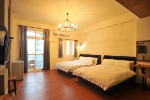 Phòng 4 Người Có Phòng Tắm (Quadruple Room with Bathroom)