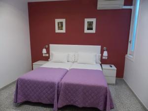 Twin Room with Private Bathroom room in Corbero