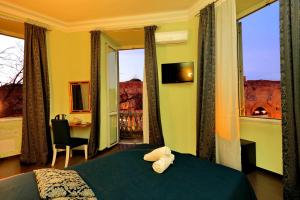 Deluxe Double Room with Balcony room in Relais At Via Veneto