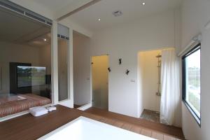 Phòng Giường Đôi Nhìn Ra Vườn (Double Room with Garden View)