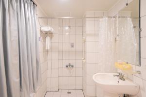 Phòng Tiêu chuẩn - 2 giường đơn (Standard - Twin Bed)