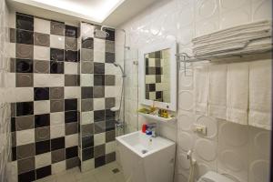 Phòng Deluxe 4 Người (Deluxe Quadruple Room)
