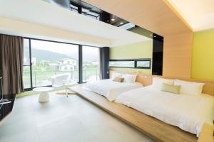 Phòng 4 người có phòng tắm (Quadruple Room with Bathroom)