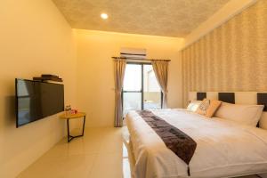 Phòng Có Giường Cỡ Queen Với Ban Công (Queen Room with Balcony)