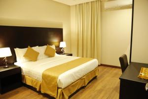 One-Bedroom Suite room in Flora Hotel Suite 2