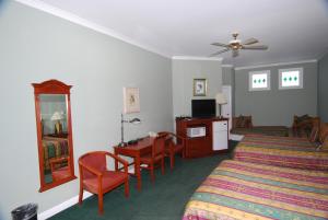 Deluxe Queen Room with Two Queen Beds with Fireplace room in Rose Garden Inn