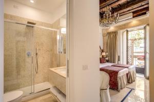 Double or Twin Room with Balcony room in Pantheonview - Luxury Suites
