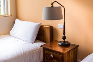 Phòng 3 Người Có Phòng Tắm (Triple Room with Bathroom)