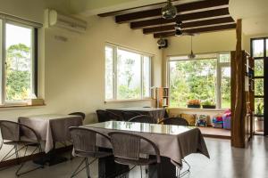 Phòng Bốn Người Có Phòng Tắm Riêng (Quadruple Room with Private Bathroom)