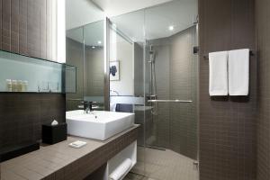 Phòng Hai Giường Đơn Loại Sang (Deluxe Twin Room)