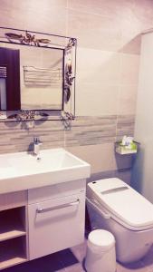 Phòng Deluxe Giường Đôi Có Bồn Tắm (Deluxe Double Room with Bath)