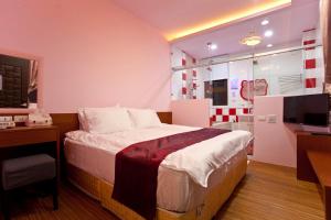 Phòng Tiêu chuẩn giường đôi có bồn tắm Spa (Standard Double Room with Spa Bath)