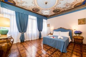 Double or Twin Room with Canal View room in Ca' Lavezzera