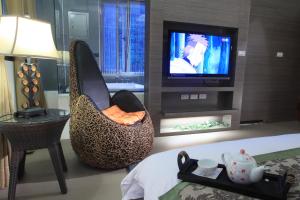 Phòng Deluxe Giường Đôi Có Bồn Tắm (Deluxe Double Room with Bath)