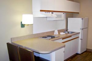 Studio with 2 Queen Beds - Non-Smoking room in Extended Stay America Suites - San Francisco - San Carlos