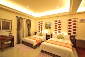 Phòng gia đình với phòng tắm riêng. (Family Room with Private Bathroom)