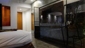 Phòng Hai Giường Đơn Loại Sang (Deluxe Twin Room)