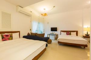 Phòng 4 Người Có Ban Công (Quadruple Room with Balcony)